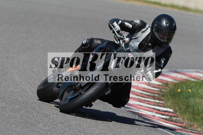 /Archiv-2022/07 16.04.2022 Speer Racing ADR/Instruktorengruppe/8